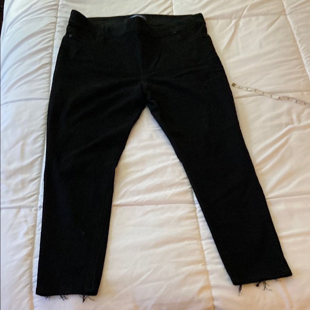 2for $20: Black pull on jeans 🖤
